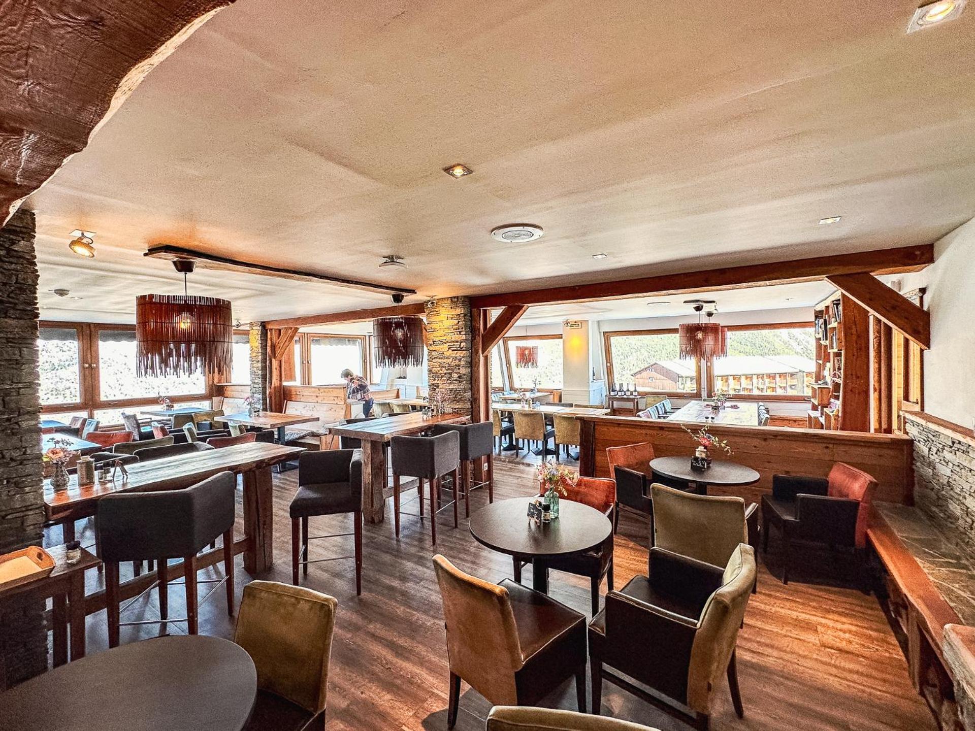 Hotel Restaurant Saint Roch Пюи-Сен-Венсан Экстерьер фото
