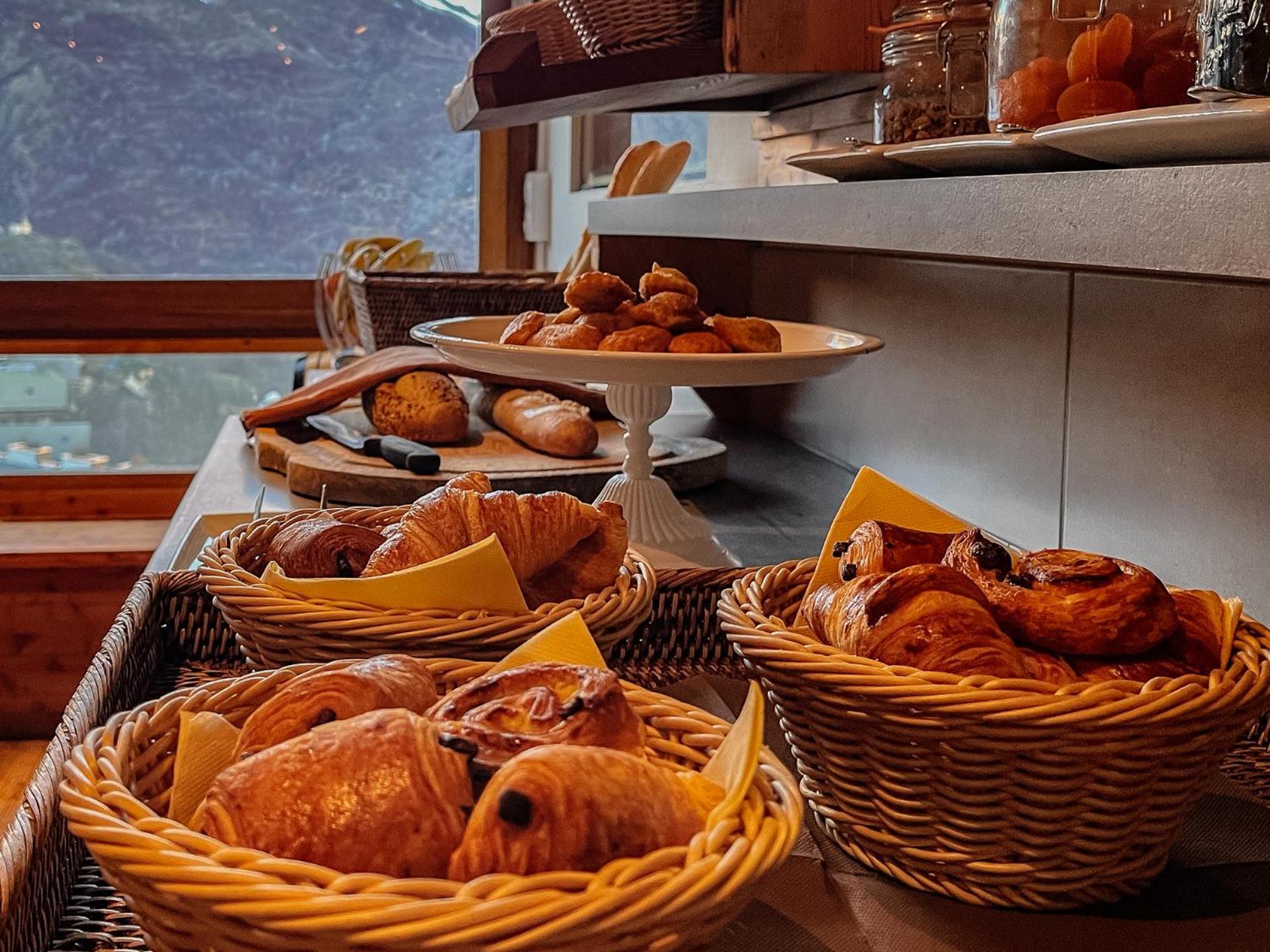 Hotel Restaurant Saint Roch Пюи-Сен-Венсан Экстерьер фото
